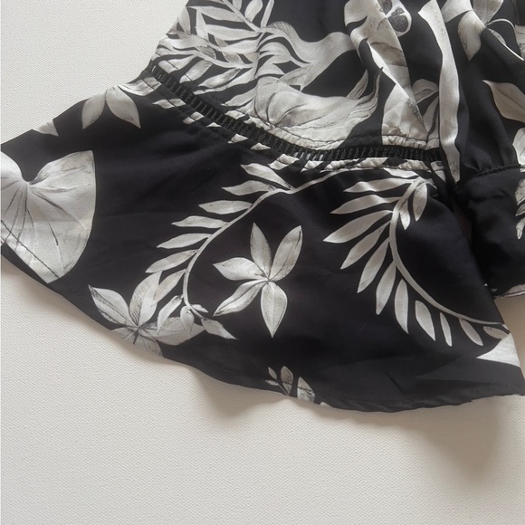 EUC Women's Acostamento Floral Polyester Blouse (E3) - Picture 4 of 8